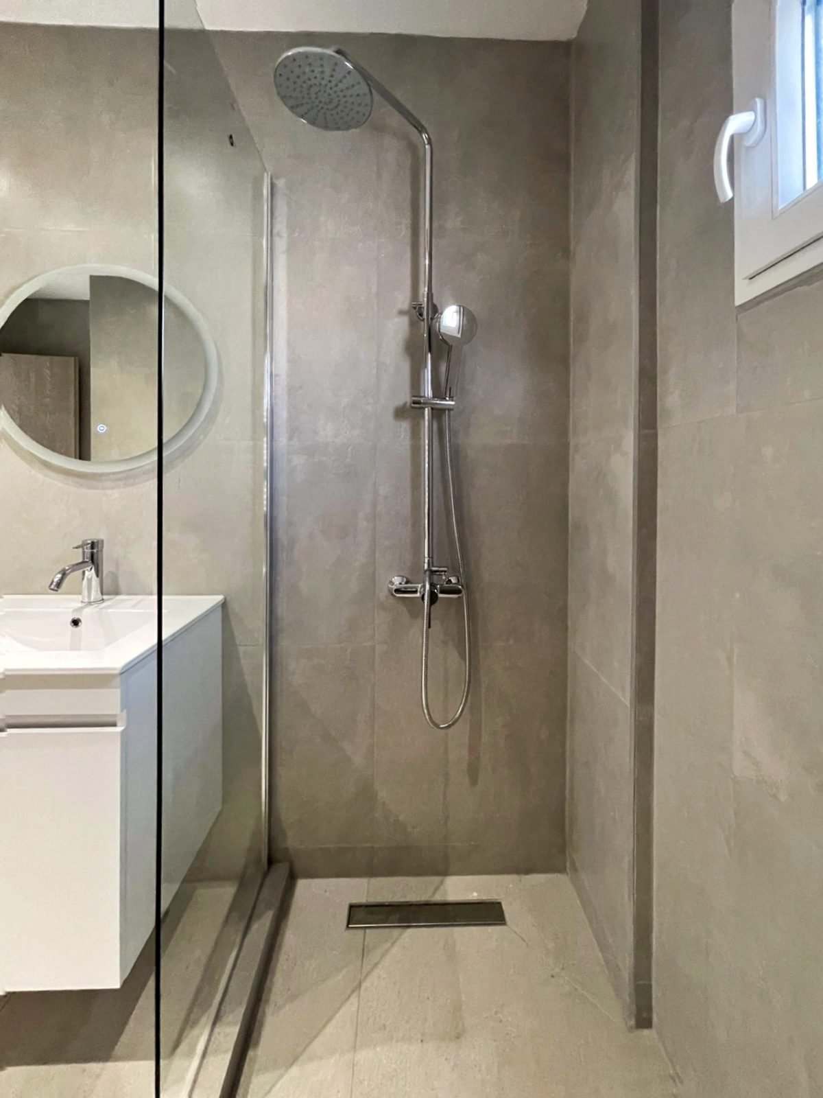 eaf0b805-bd2e-4a0f-becd-56363d1551d0