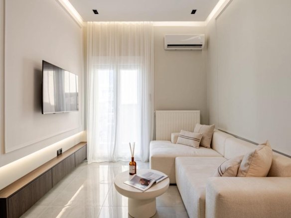 Πωλείται διαμέρισμα στην πλατεία Ναυαρίνου