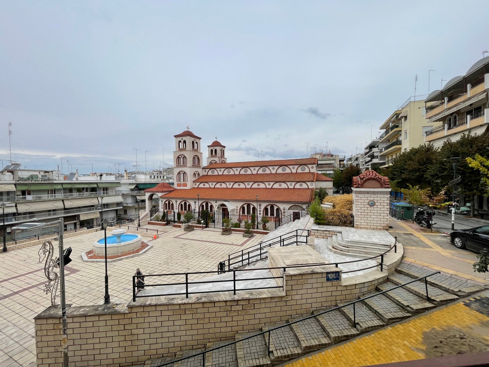 Προς ενοικίαση γκαρσονιέρα στις Συκιές