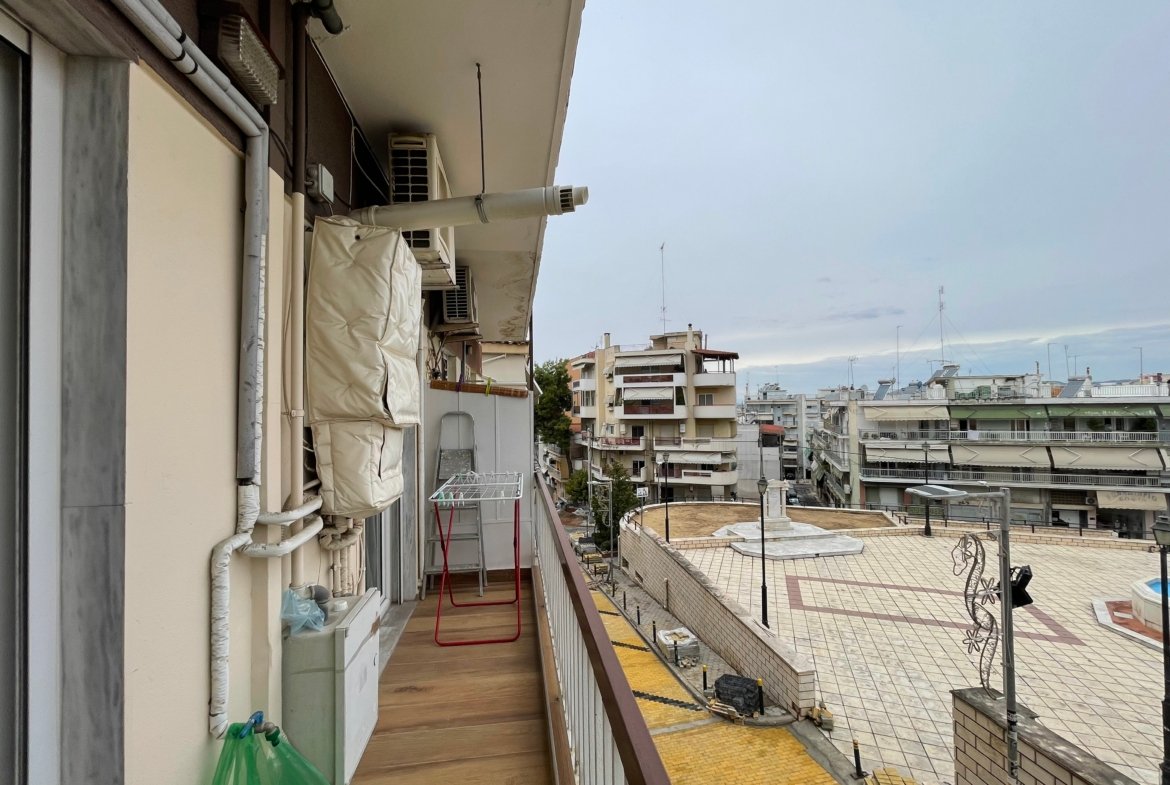 Προς ενοικίαση γκαρσονιέρα στις Συκιές